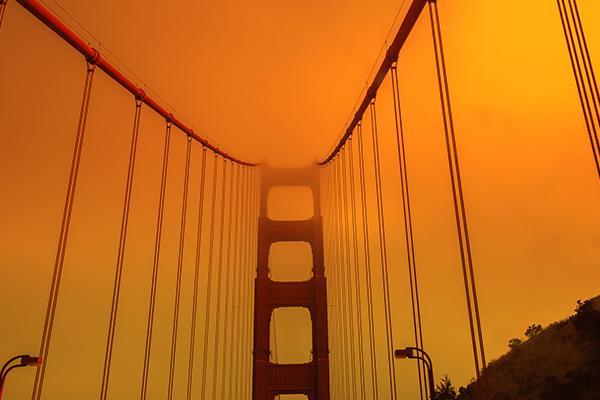 Image: Smoke Golden Gate Bridge